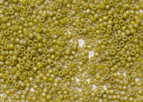 Бисер Япония круглый 11/0 10г 2630F лемонграсс, матовый радужный полуглазурь